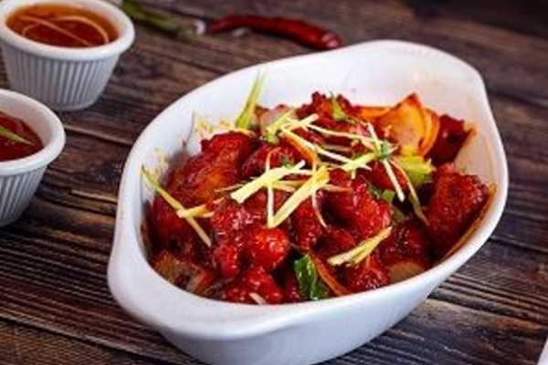 CHILLI CHICKEN 