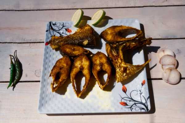 CHILLI GARLIC FISH (DRY) 