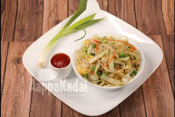EGG FRIED NOODLES 