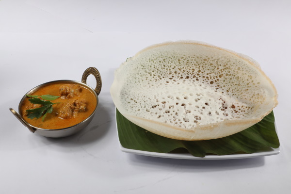 AAPPAM WITH CHICKEN CURRY 