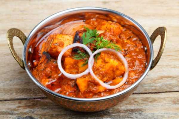 CHICKEN CHETTINADU 