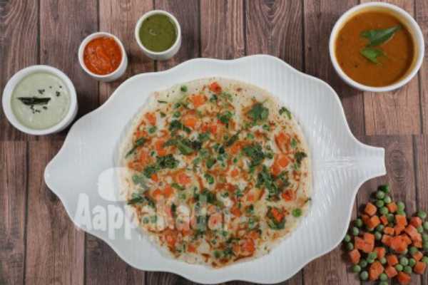 VEGETABLE UTHAPPAM 