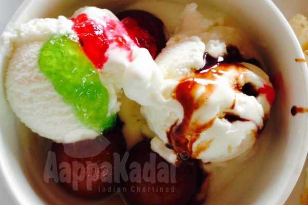 GULAB JAMUN W/ ICE CREAM 