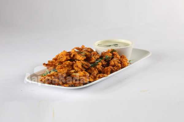 VEGETABLE PAKORA 