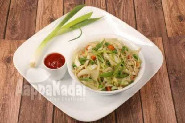 SZECHUAN VEG FRIED NOODLES 