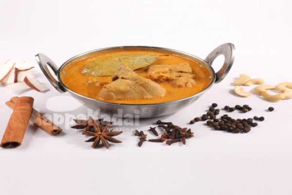 CHICKEN CURRY 