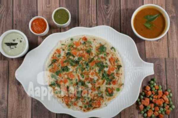 VEGETABLE UTHAPPAM 