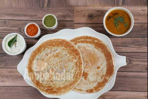 KALDOSA WITH CHUTNEYS & SAMBAR 