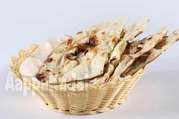 BUTTER NAAN 