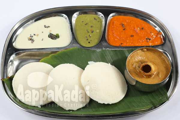 IDLY WITH GOAT CURRY 