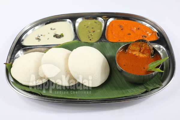 IDLY WITH FISH CURRY 