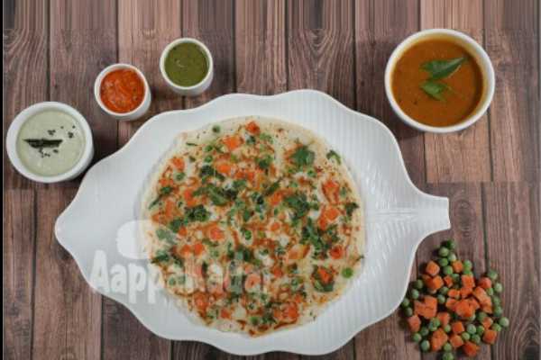 VEGETABLE UTHAPPAM 