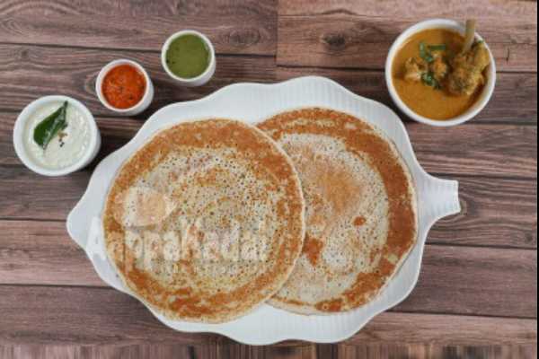 KAL DOSA WITH CHICKEN CURRY 