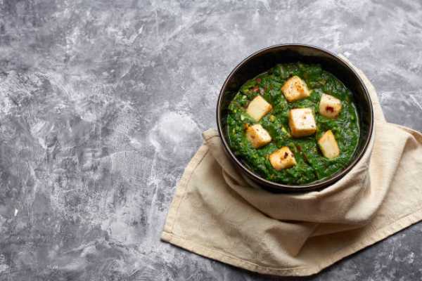 Saag Paneer 