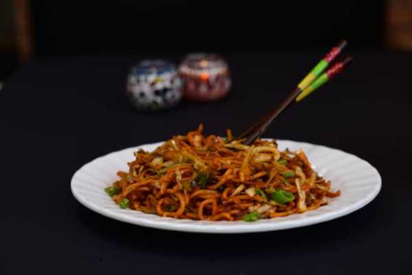 Veg Hakka Noodles