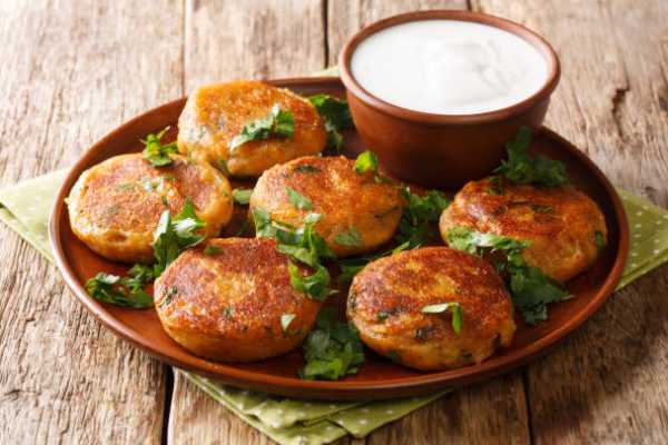 Aloo Tikki Chaat