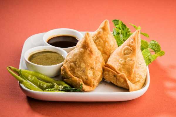 Vegetable Samosa (1 pc)