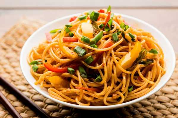 Schezwan Veg Noodles