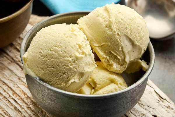 VANILLA ICE CREAM 