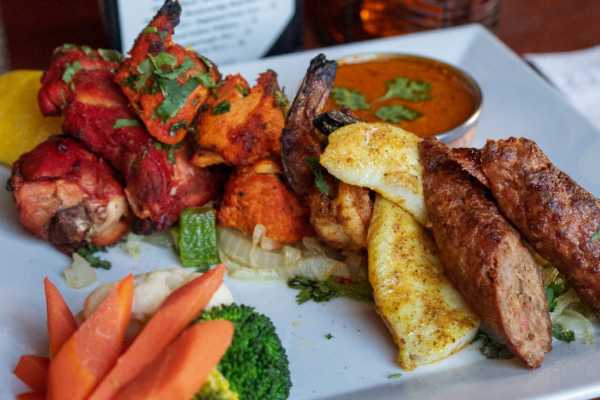 TANDOORI MIXED GRILL 