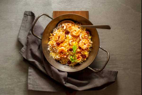 Hyderabadi Shrimp Biryani Family Pack