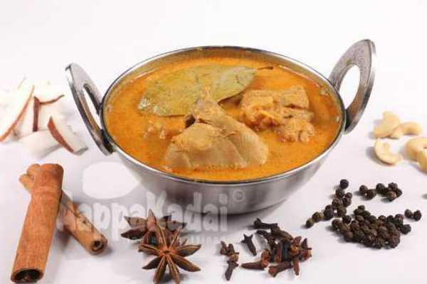 CHICKEN CURRY 