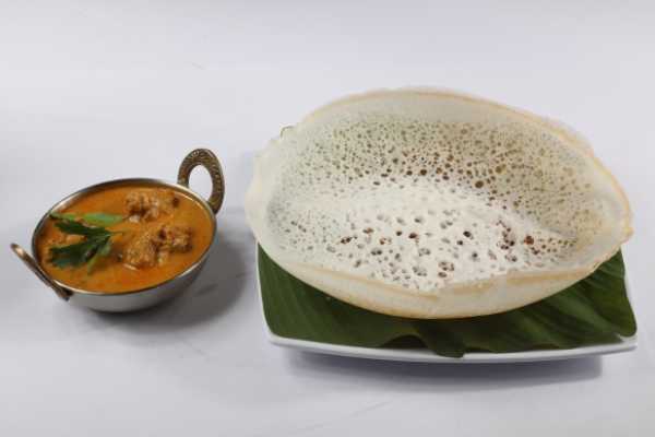 AAPPAM WITH CHICKEN CURRY 
