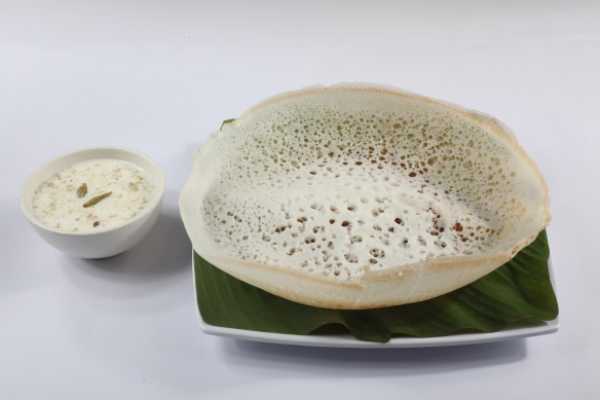 AAPPAM WITH COCONUT MILK 