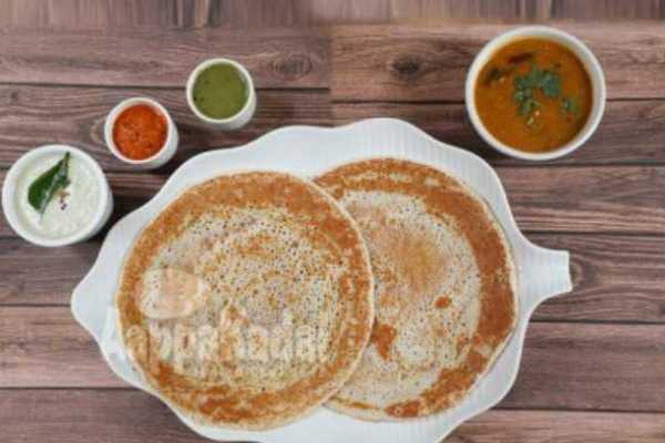 KALDOSA WITH CHUTNEYS & SAMBAR 