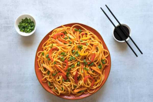 Chicken Hakka Noodles 