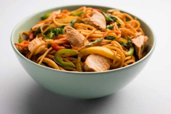 Schezwan ChickenHakka Noodles