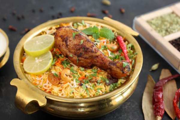 Fmly Vijayawada Bnls Chicken Biryani