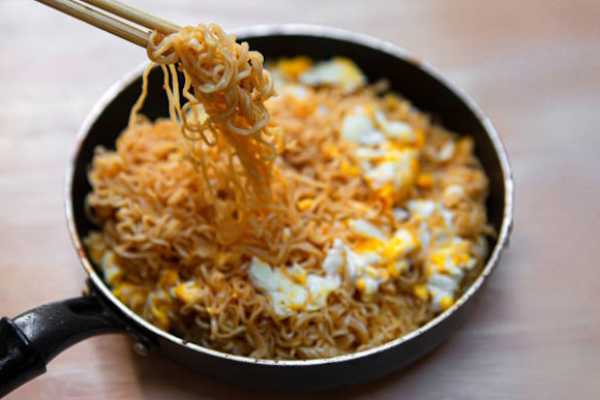 Schezwan Egg Noodles