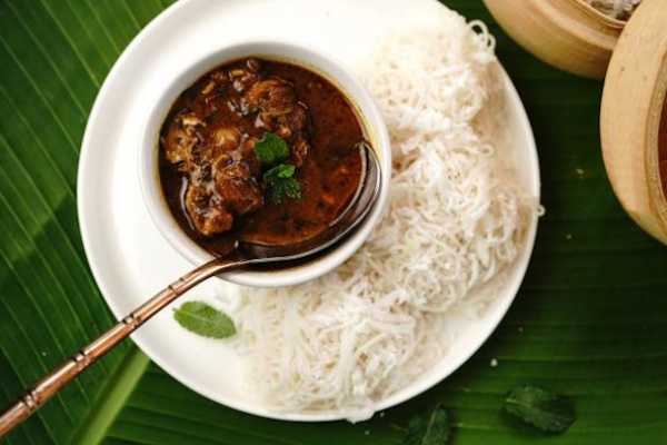 Idiyappam(5) With Chettinad Mutton Masala
