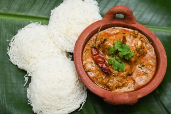 Idiyappam(5) With Chettinad Fish Curry