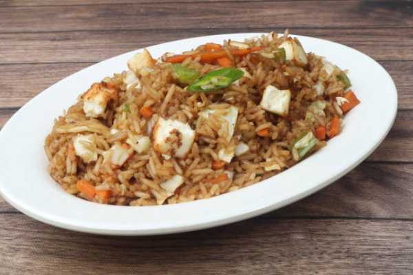 SZECHUAN PANEER FRIED RICE