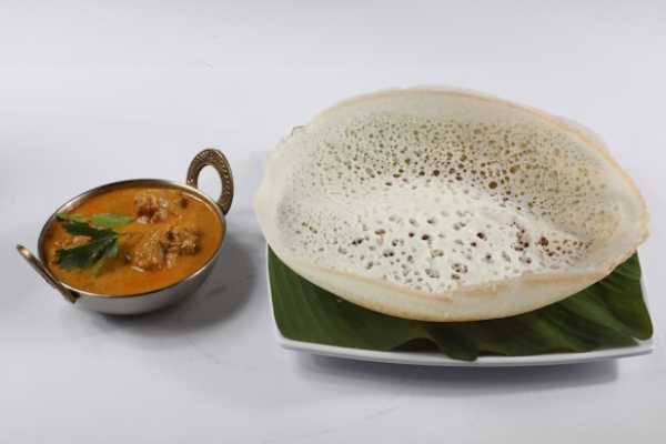 AAPPAM WITH CHICKEN CURRY