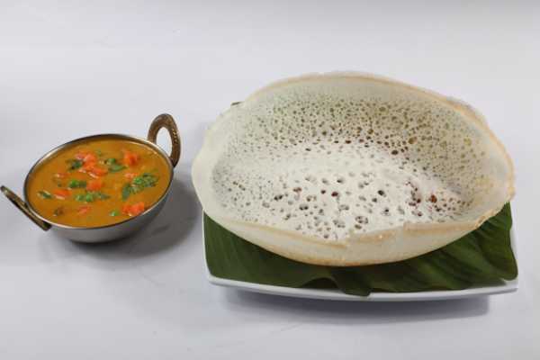 AAPPAM WITH VEGETABLE KHURMA