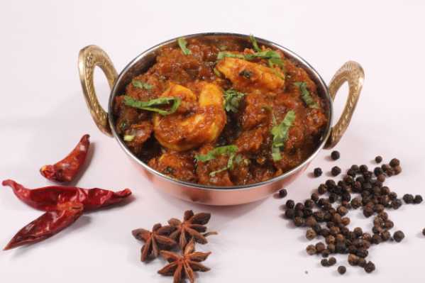 YERA MILAGU VARUVAL (Prawn Pepper Fry)