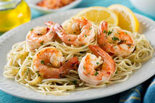 Shrimp Hakka Noodles 