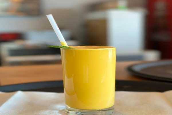 MANGO MILK SHAKE