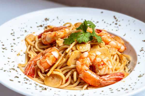 Shrimp Spicy Noodles (Schezwan)