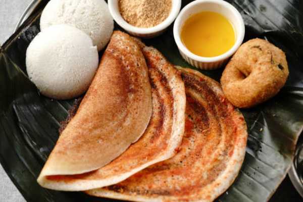 1 Idly + Vada + Mini Dosa