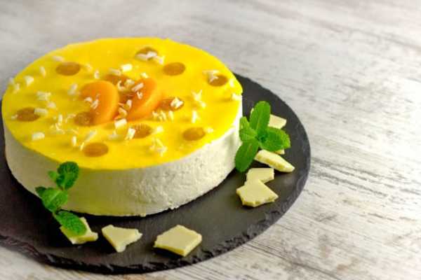 Mango Malai Cake