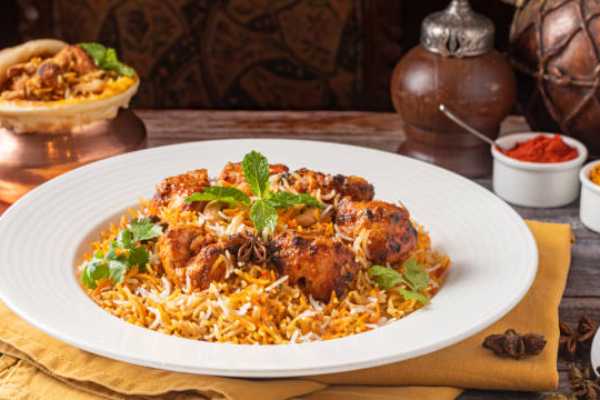 Ulavacharu Chicken Dum Biryani