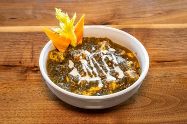 Saag Paneer (Spinach)