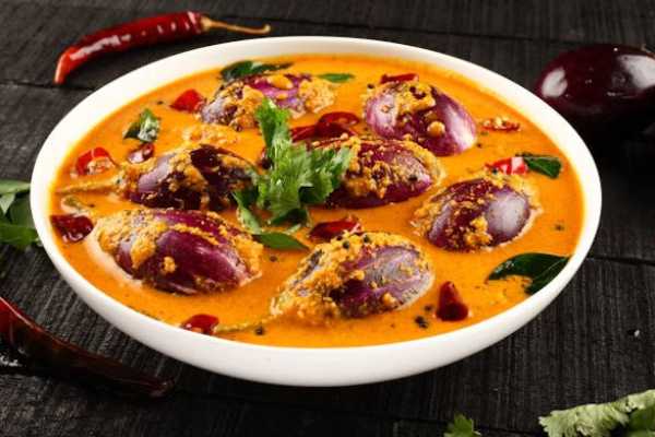 Bagara Bhaigan (Guthi Vankaya Curry)