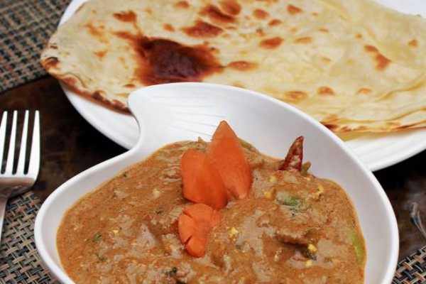 Chettinad Veg Curry With Parota