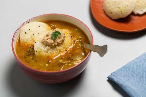 Sambar Idli (2)