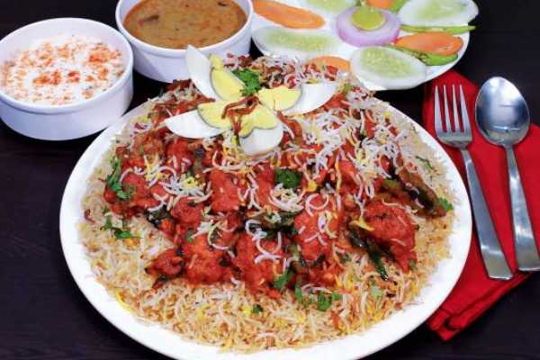 Vijayawada Spl Bnls Chicken Biryani Family